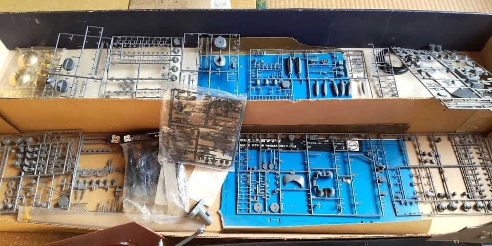 JUNK NICHIMO 1/200 Complete Scale Model Battleship Yamato Plastic model JAPAN VG - Image 4 of 4