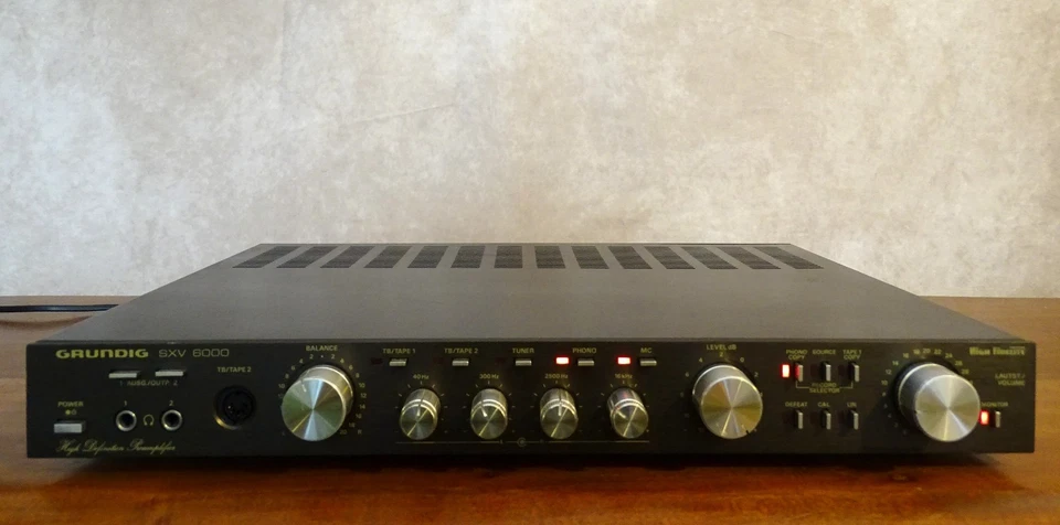 ULTRA RARE SELTEN Grundig SXV 6000 Vorverstärker / Preamplifier SERVICED
