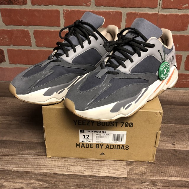 adidas yeezy boost 700 magnet