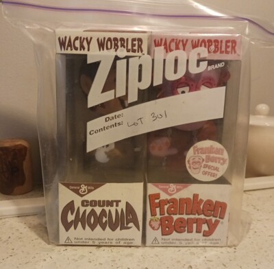 FRANKEN BERRY And COUNT CHOCULA Wacky Wobbler Bobbleheads