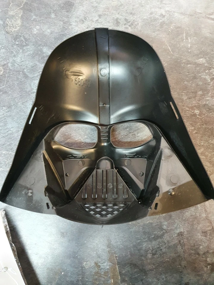 Child's Unisex Darth Vader Face Mask Star Wars Fancy Dress Accessory UK Seller - Image 4 of 4