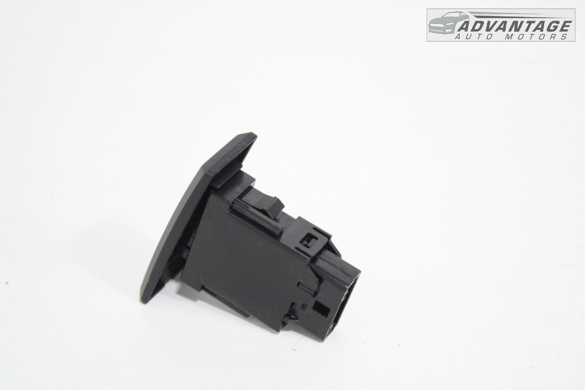 シリウスページ 2019-2022 TOYOTA PRIUS EMERGENCY HAZARD WARNING FLASHER LIGHT