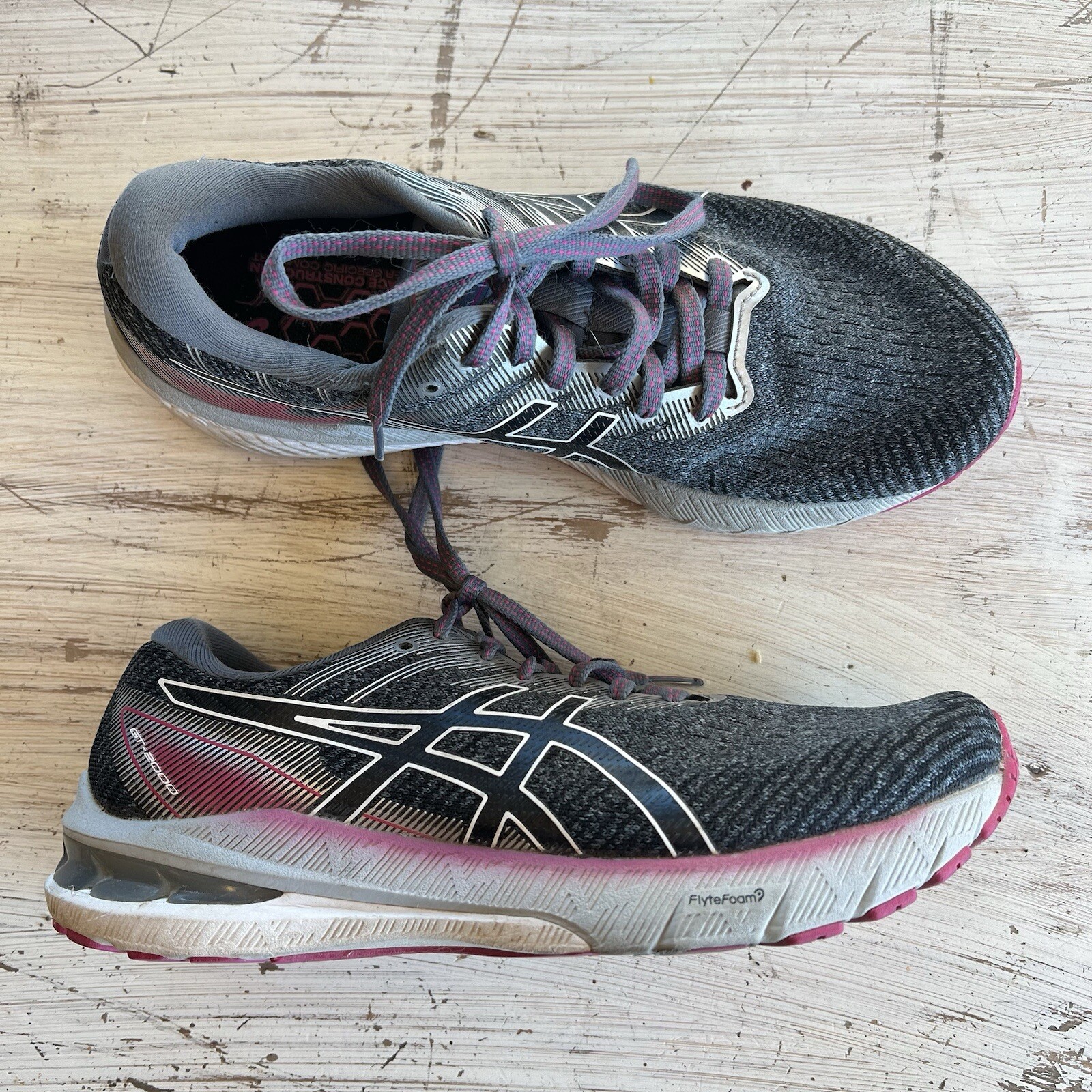 ASICS GT 2000  Lite-Truss FlyteFoam  Pink/Black/Gray Women's Size 8 Running Shoe