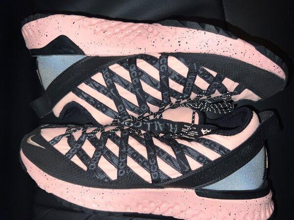 nike acg react terra gobe pink