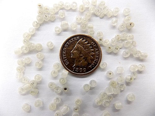COLLECTOR  Bag of Original  Gooseberry  Antique Trade Beads        GB7    Bin E