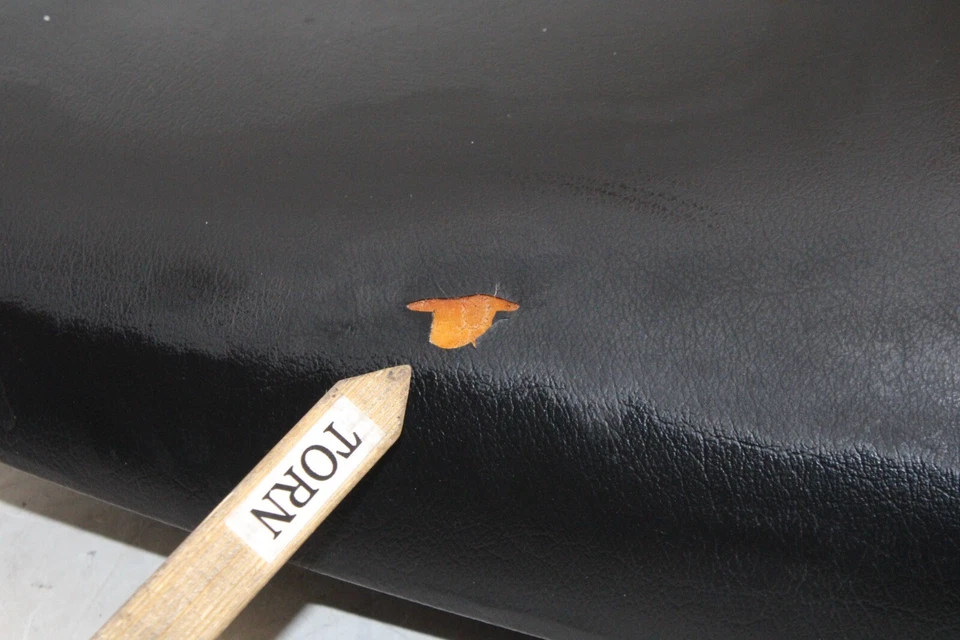 02-05 KAWASAKI ZZR1200 SELIM DE BANCO TRASEIRO DIANTEIRO FABRICANTE DE EQUIPAMENTO ORIGINAL - Imagem 3 de 4