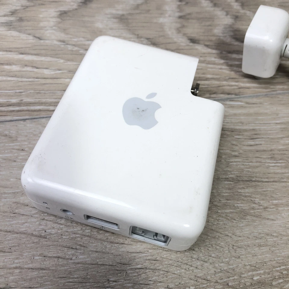 Apple AirPort Express 1st generation A1264 802.11n WiFi Router - Preowned - Image 2 of 4