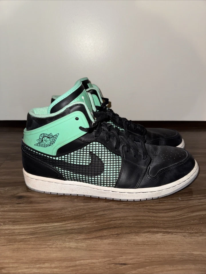 Air Jordan Flight Nike Men's Basketball Sneakers Black/Mint, Size 11 2013 - Image 3 of 4