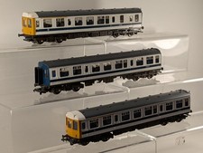 Hornby R377 OO Gauge Class 110 3-Car DMU Boxed