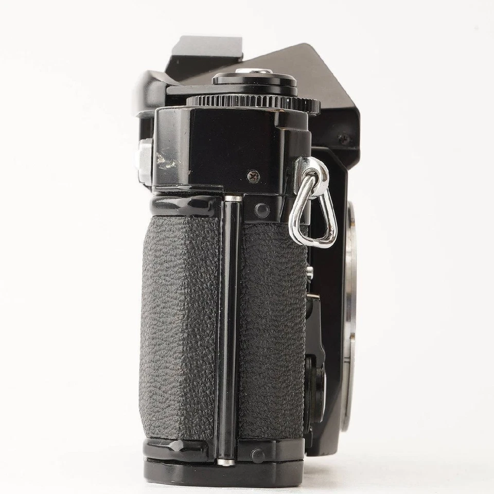 Excellent+++++ Canon EF 35mm SLR Film Camera w/ FD 50mm f1.4 S.S.C. Lens & Hood - Image 3 of 4