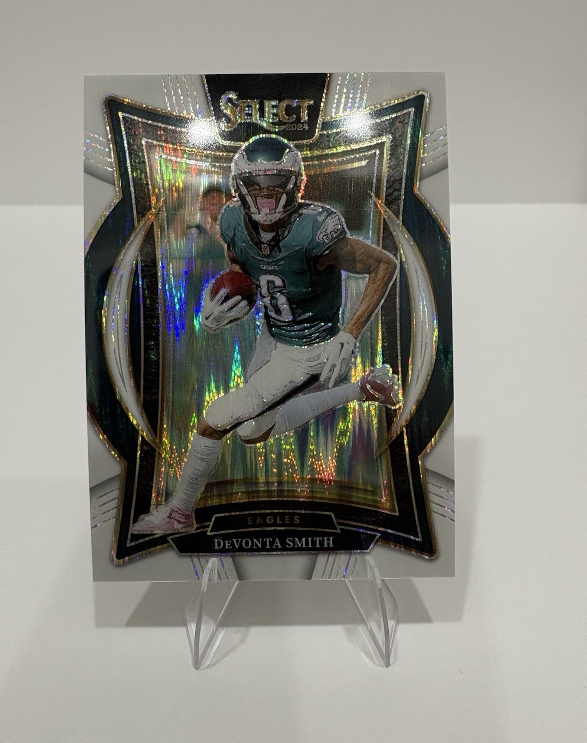 Panini 2024 Select Concourse DeVonta Smith Eagles #51 White Shock Prizm /199