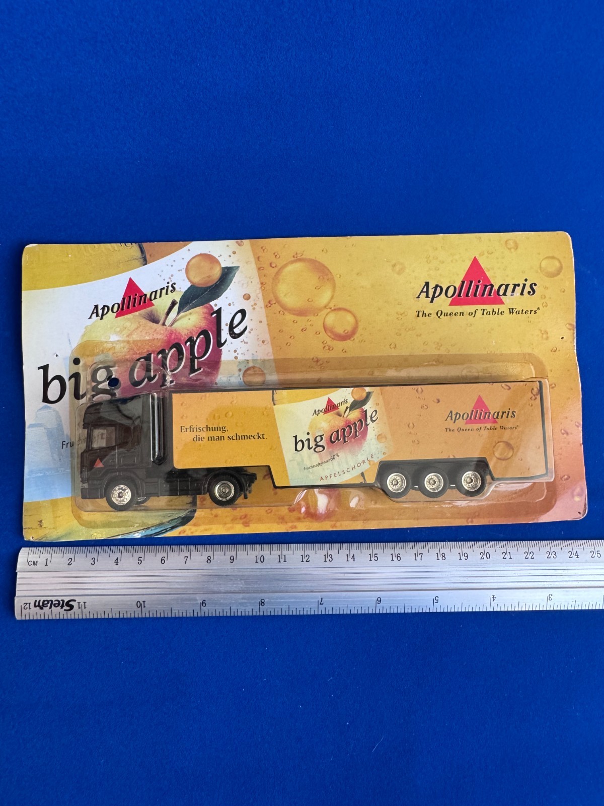 Camión miniatura Apollinaris Big Apple – Escala 1:87 – Publicidad bebida con gas