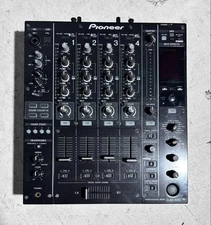 Pioneer DJ DJM‑850 4‑Channel Digital Mixer with 24‑bit/96 kHz USB Sound Card