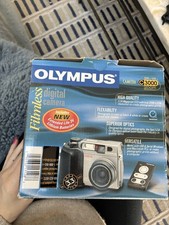 Olympus CAMEDIA C-3000 Zoom 3.3MP Compact Digital Camera 3x Optical USB Serial