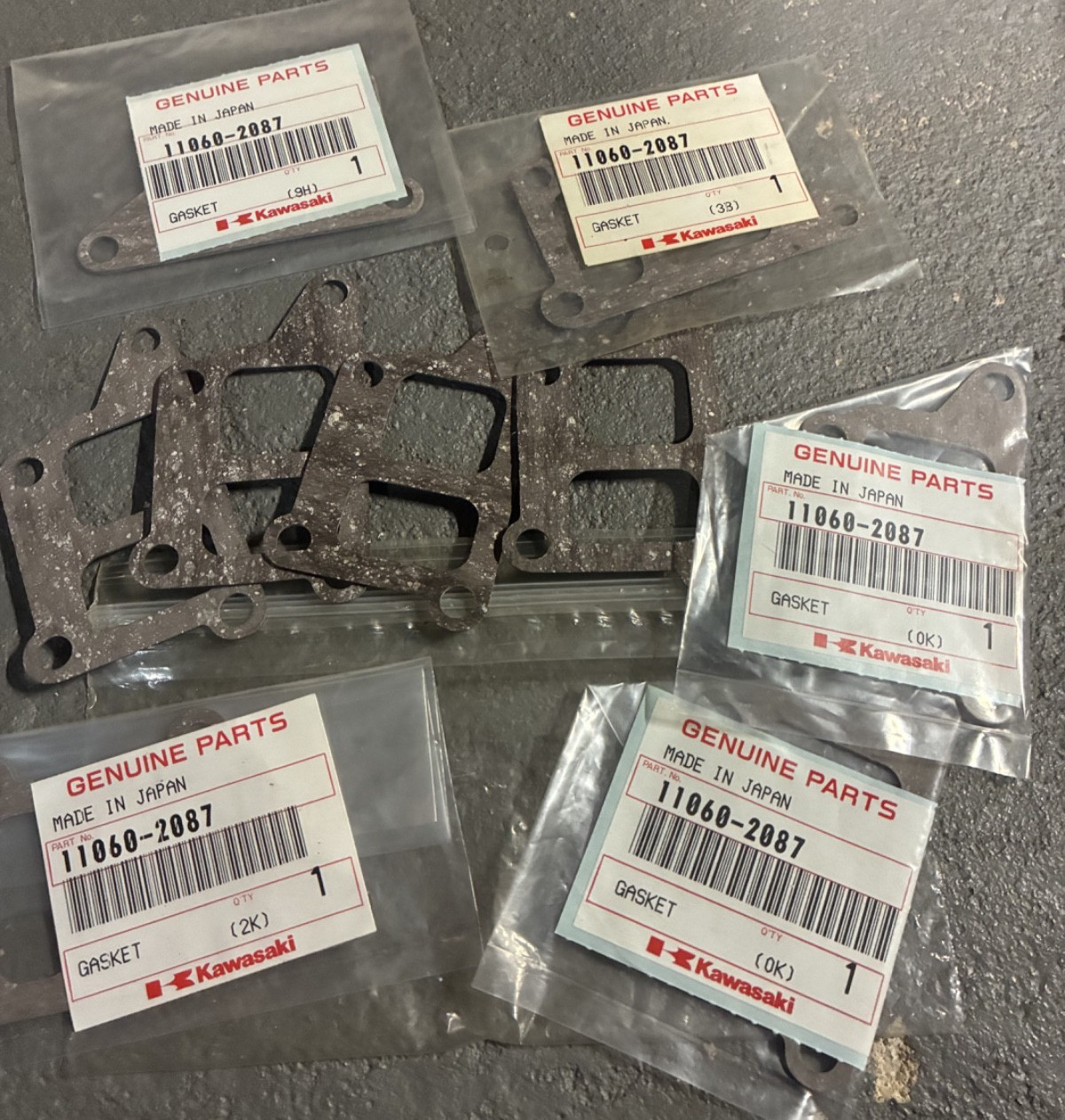 (9) NEW KAWASAKI GASKETS INTAKE 11060-2087