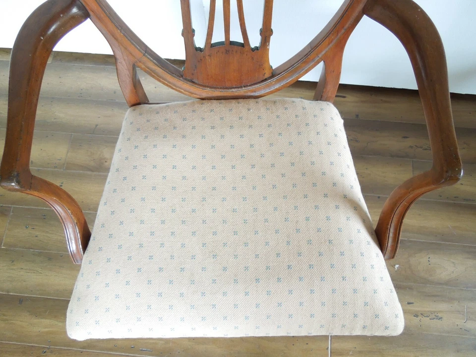 Antiguo sillón de comedor vintage de caoba georgiano blanco hepple con asiento tapizado Foto 4 de 4