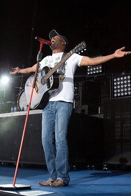 Darius Rucker during the H2O World Tour at the Verizon Wireless Mu- Old Photo 1