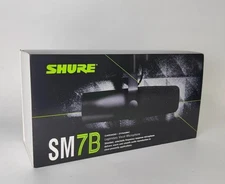 Shure SM7B Cardioid Dynamic Vocal Broadcast Microphone Studio Mic New Sealed