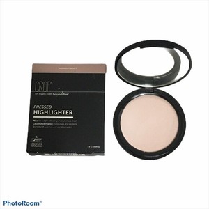 organic highlighter makeup