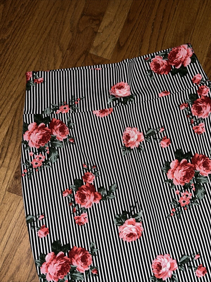 Saia de elastano Silhouette NYC New York Boutique ROSA FLORAL tamanho XL 4 CARIDADE ❤️260 - Imagem 3 de 4