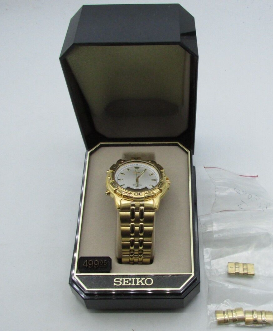 VINTAGE NOS SEIKO H801 607M R 2 DUO DISPLAY QUARTZ ALARM