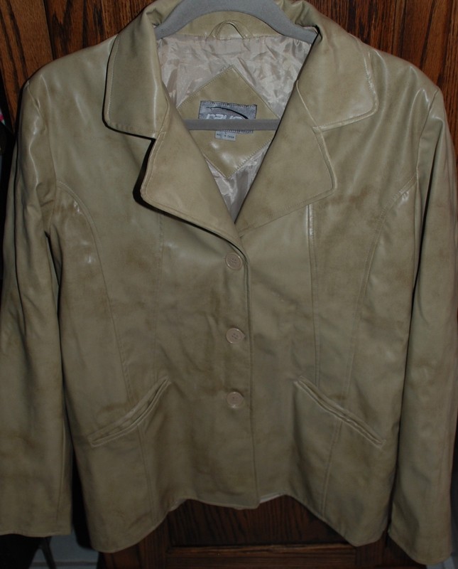 Large Women's Rave Variegated Tan Pleather Jacket