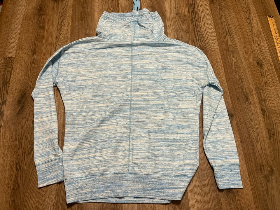 Camisa Xersion, Para Mujer Talla Pequeña, Azul Blanco, Rayas, Cuello Simulado, Manga Larga Foto 2 de 4