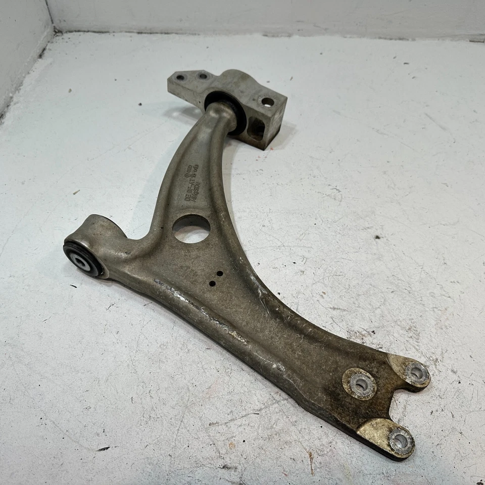 AUDI Q3 QUATTRO 2015-2018 BRAZO DE CONTROL INFERIOR LADO DEL PASAJERO DELANTERO DERECHO OEM Foto 3 de 4