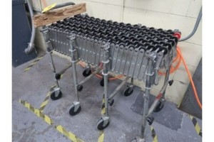 Nestaflex Expandable Skate Wheel Conveyor Belt   12' x 18"