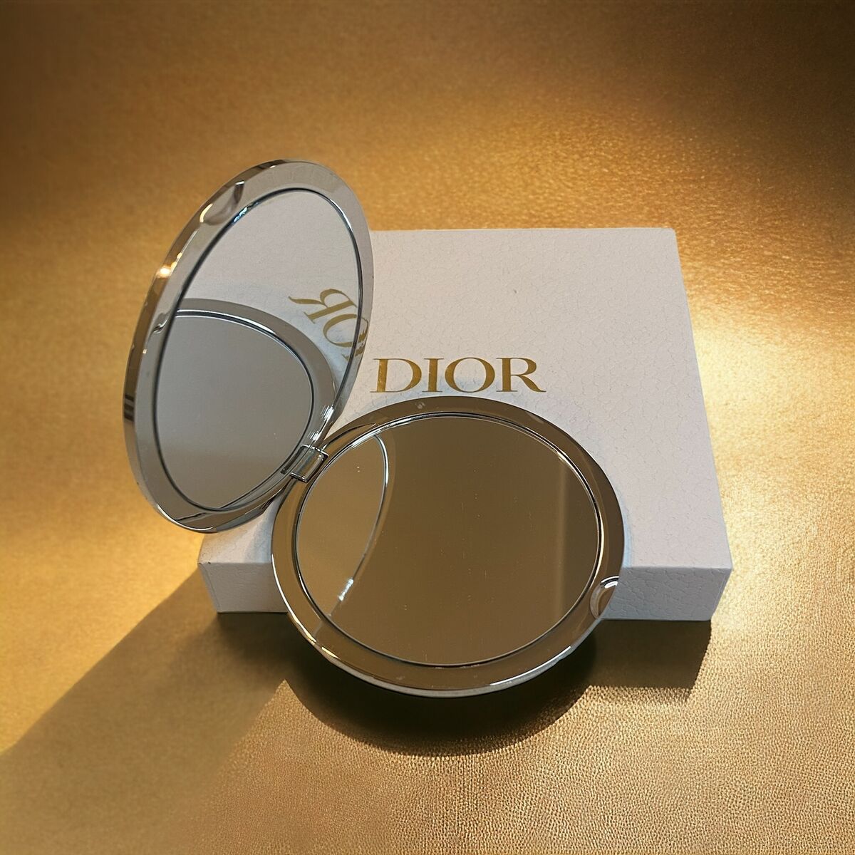 Blooms And Berries | Pocket Mirror Blooms And Berries | Pocket Mirror