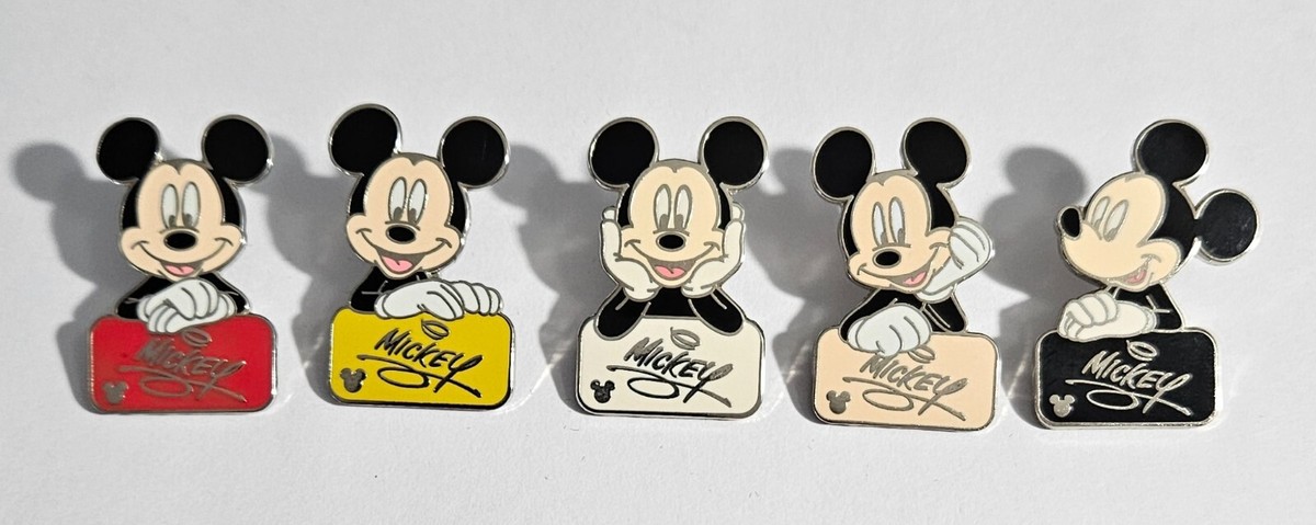 Disney WDW - Cast Lanyard Mickey's Autograph, Complete 5 Pin