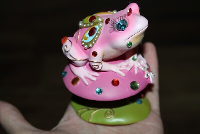 MARGARET LE VAN ALLEY Promise Of Pink Pink Frog Hopping For Hope 0268