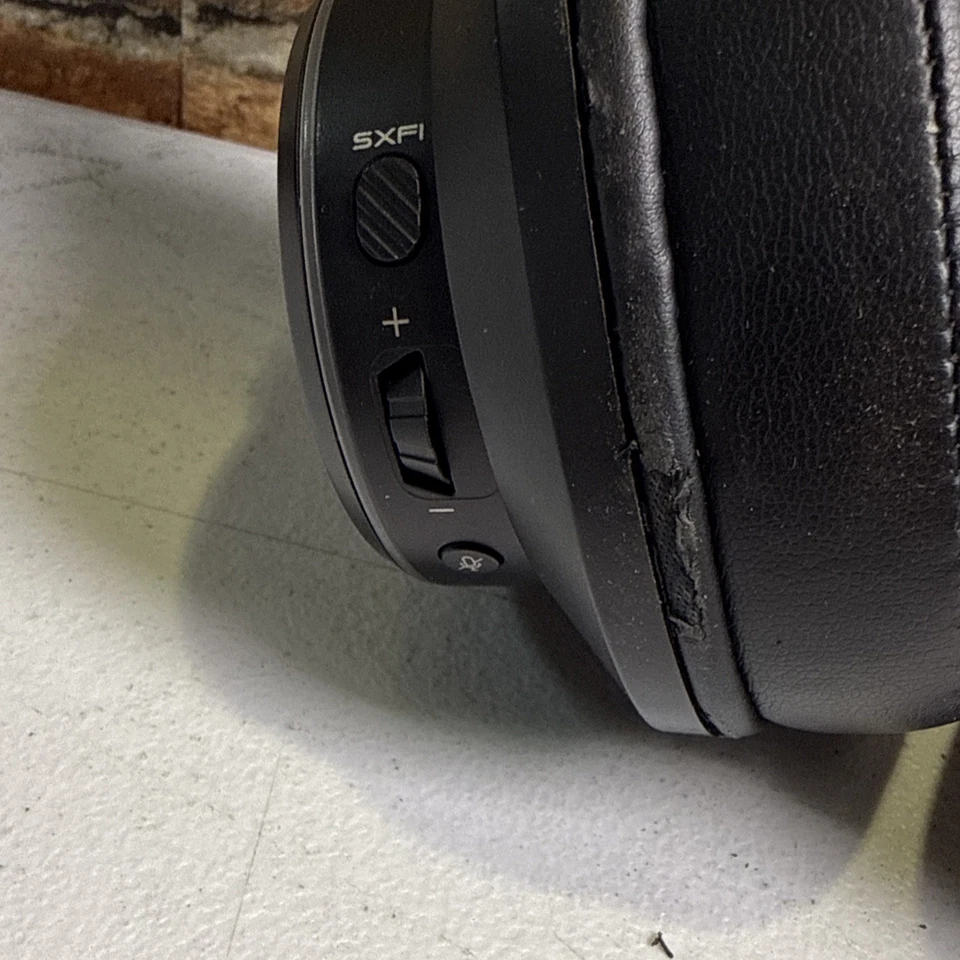 Creative SXFI Gamer USB-C Gaming Headset with Pro-Grade ANC READ - Image 4 of 4