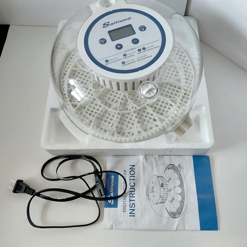 Sailnovo Egg Incubator for 18 Eggs Automatic Egg Turner Digital Temperature - Picture 3 of 8