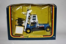 Corgi 1113 Hyster Challenger 800 Stacker Truck, Mint in Original Box