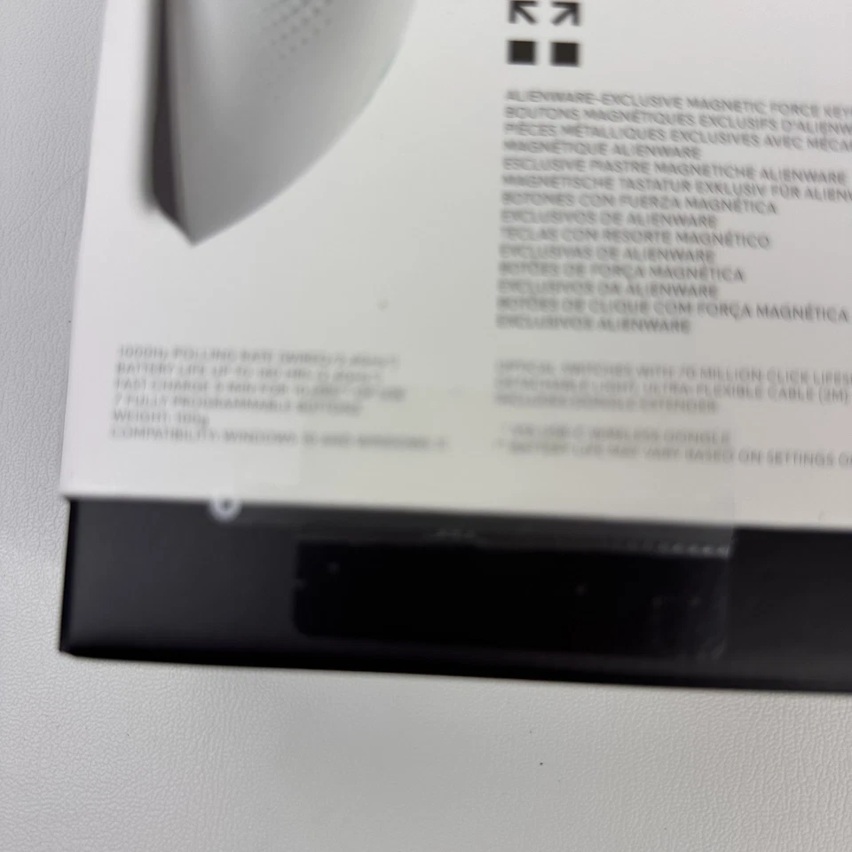 Alienware 620M Wireless Gaming Mouse AW620M Light Color 26000 DPI Optical Sensor - Image 3 of 4