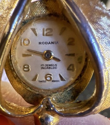 VINTAGE SWISS RODANIA 17 JEWELS INCABLOC WATCH PENDANT