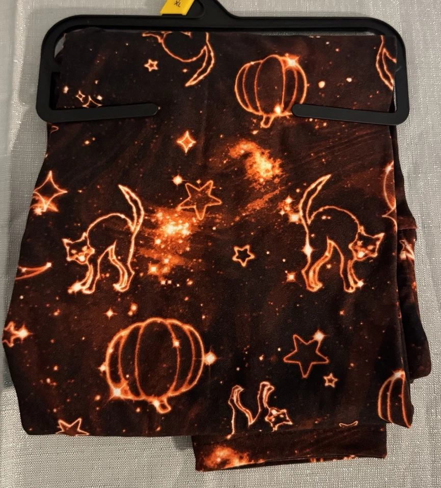 Nuevo Leggings al tobillo de gamuza sintética para mujer No Boundaries, 27,5"" entrepierna gato Halloween Foto 3 de 4