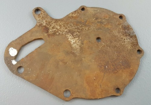 1 New NOS 1933-53 GM Chevolet Pontiac Oldsmobile Water Pump Inner Plate Cover