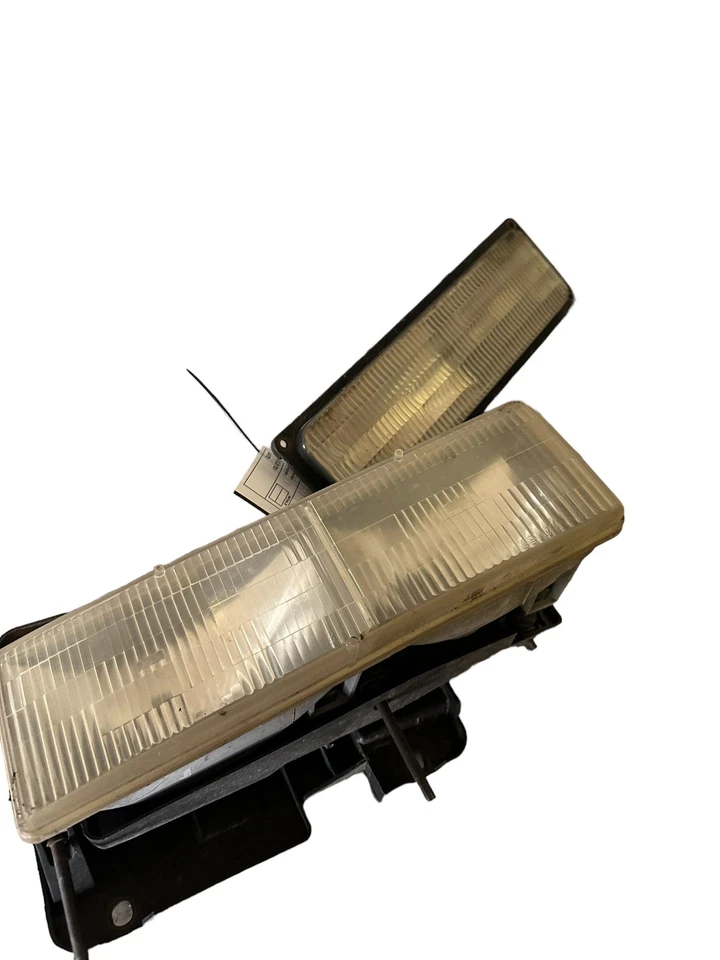 90 91 92 93 94 95 96 97 98 99 GMC 1500 Headlamp Headlight Assembly Left Driver - Image 4 of 4