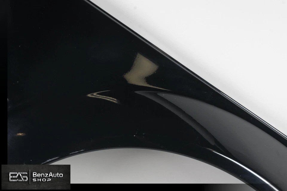 Panel de guardabarros delantero derecho del lado del pasajero 12-14 Mercedes C63 AMG 6,3 L negro OEM Foto 4 de 4