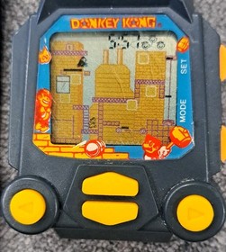 Vintage Nintendo Donkey Kong Nelsonic Electronic Game Watch 1994 Working