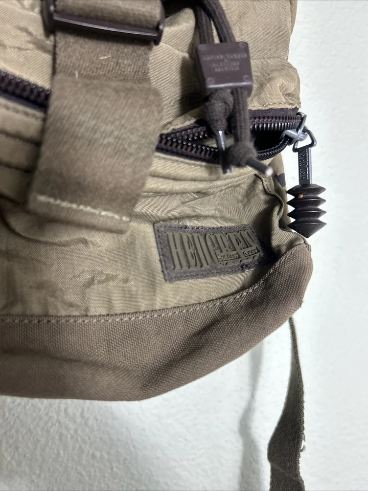 Mochila Hedgren Mini verde militar 12x8,5x4 Foto 4 de 4