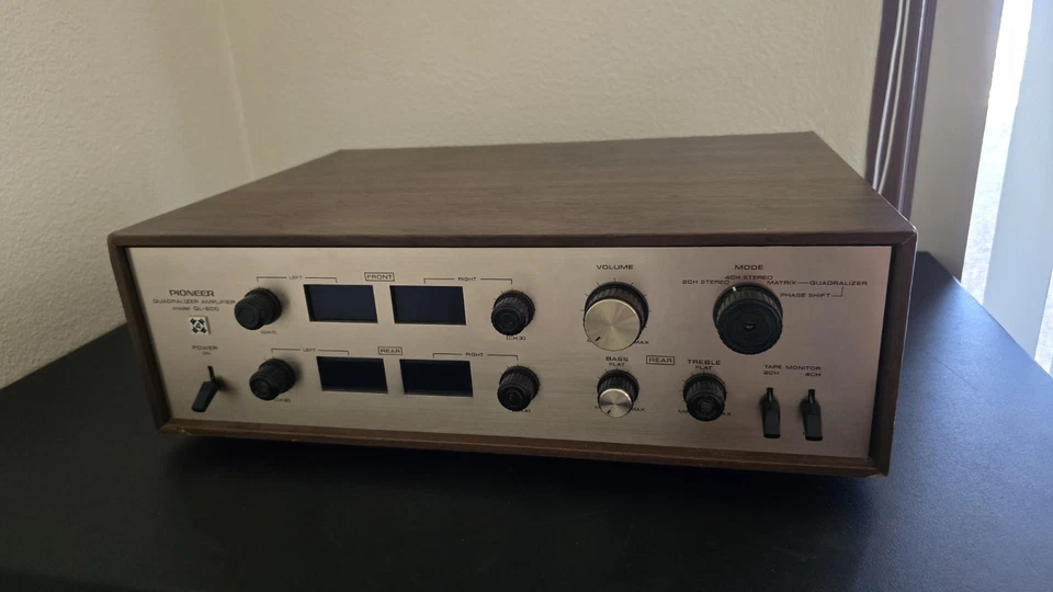 Decodificador quadrafônico/amplificador de canal traseiro Pioneer QL-600A - Imagem 2 de 4