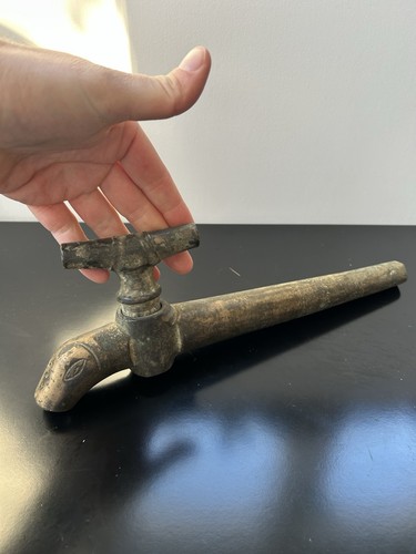 ROBINET DE TONNEAU ANCIEN