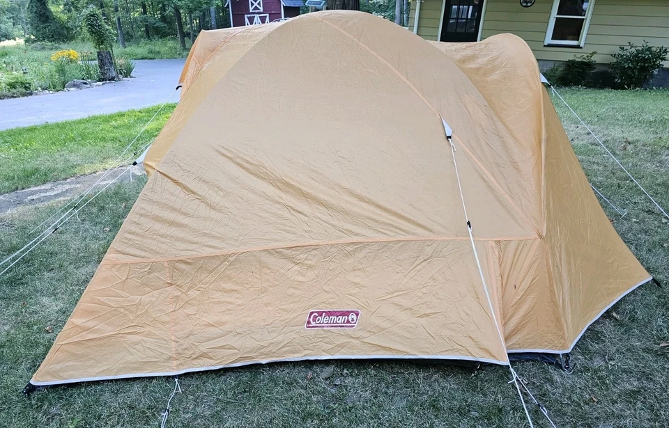Tienda de campaña Coleman Hooligan para 3 personas completa ver descripción Foto 3 de 4