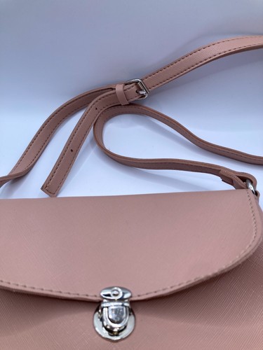 Bolso de Hombro Marina Galanti Rosa Pastel con Acento de Borla Barbiecore Romántico - Imagen 10 de 10
