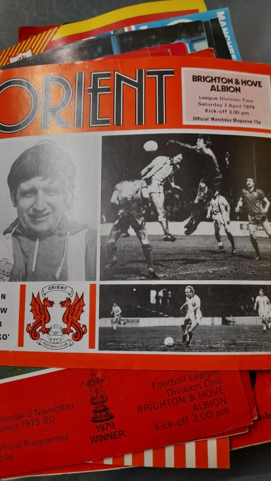 100+ Vintage Football Programmes - Brighton Hove Away Fixtures 60s 70s 80s - Image 4 of 4
