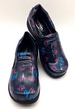 Easy Works Easy Street Women's Navy BIND Work Clogs Sz 8M BE KIND Comfort Shoes