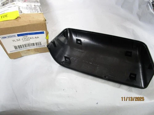 Genuine Ford OEM 7L3Z-17D743-AA Mirror Cover (box rough)